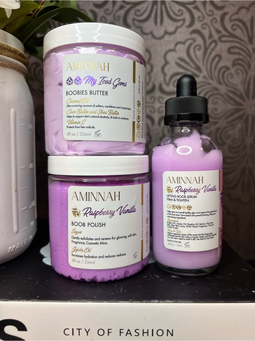 AMINNAH Raspberry Vanilla Boob Set - Picture 2 of 2